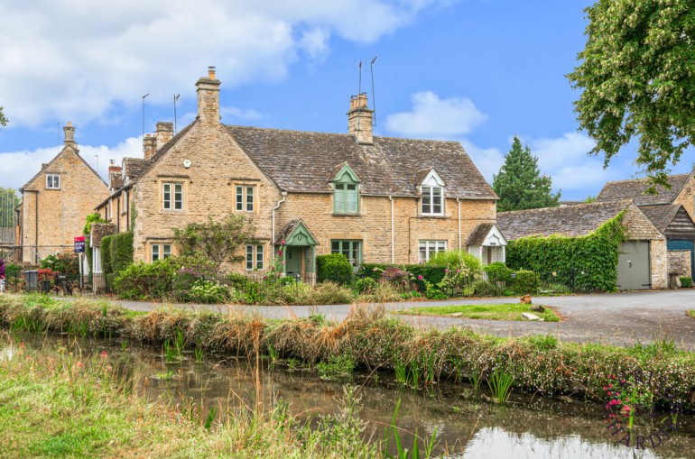 The Square, Lower Slaughter